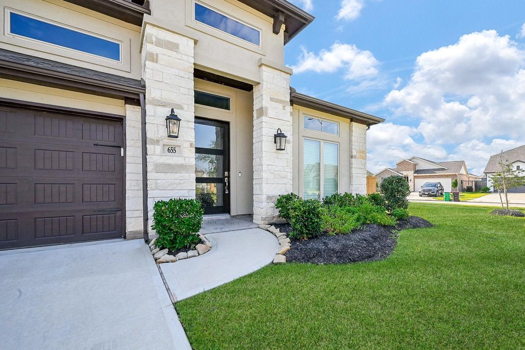 Photo of 655 Malibu Pines Drive, Katy, TX 77493 (MLS # 73856257)