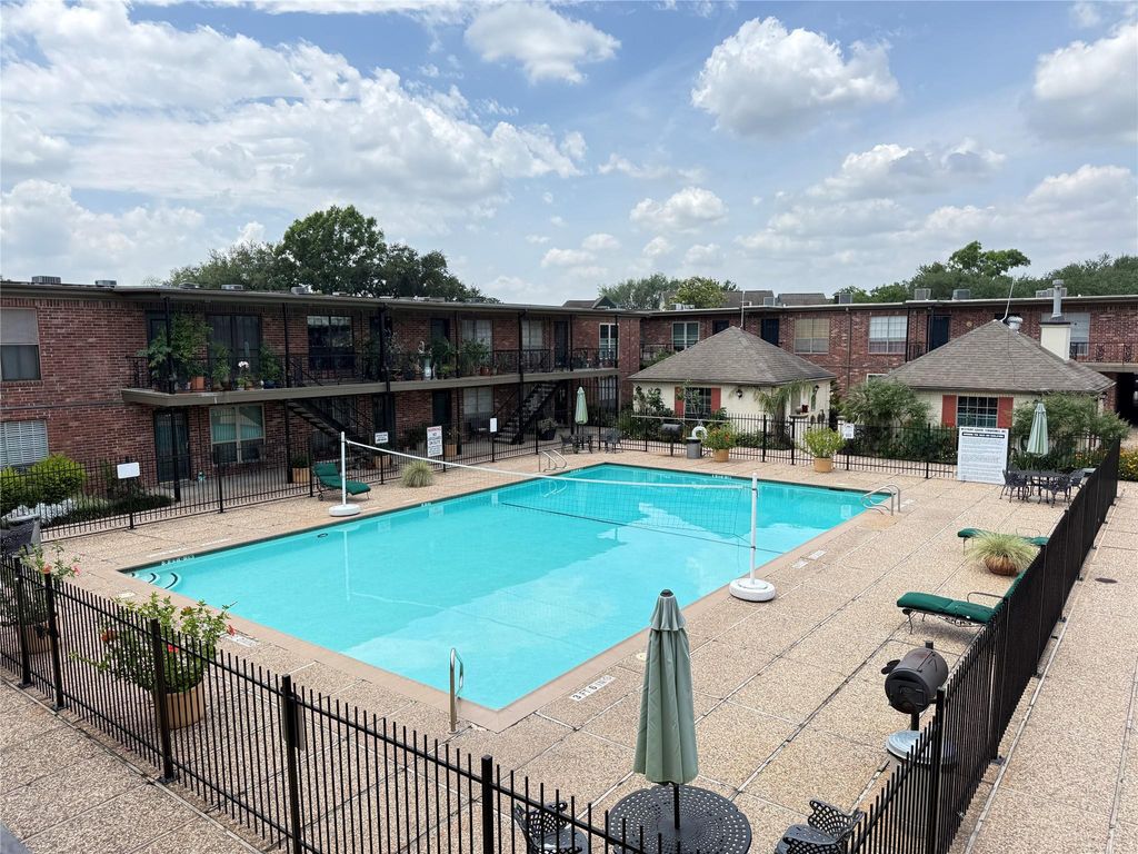 Photo of 11550 Chimney Rock Road #205, Houston, TX 77035 (MLS # 39255388)
