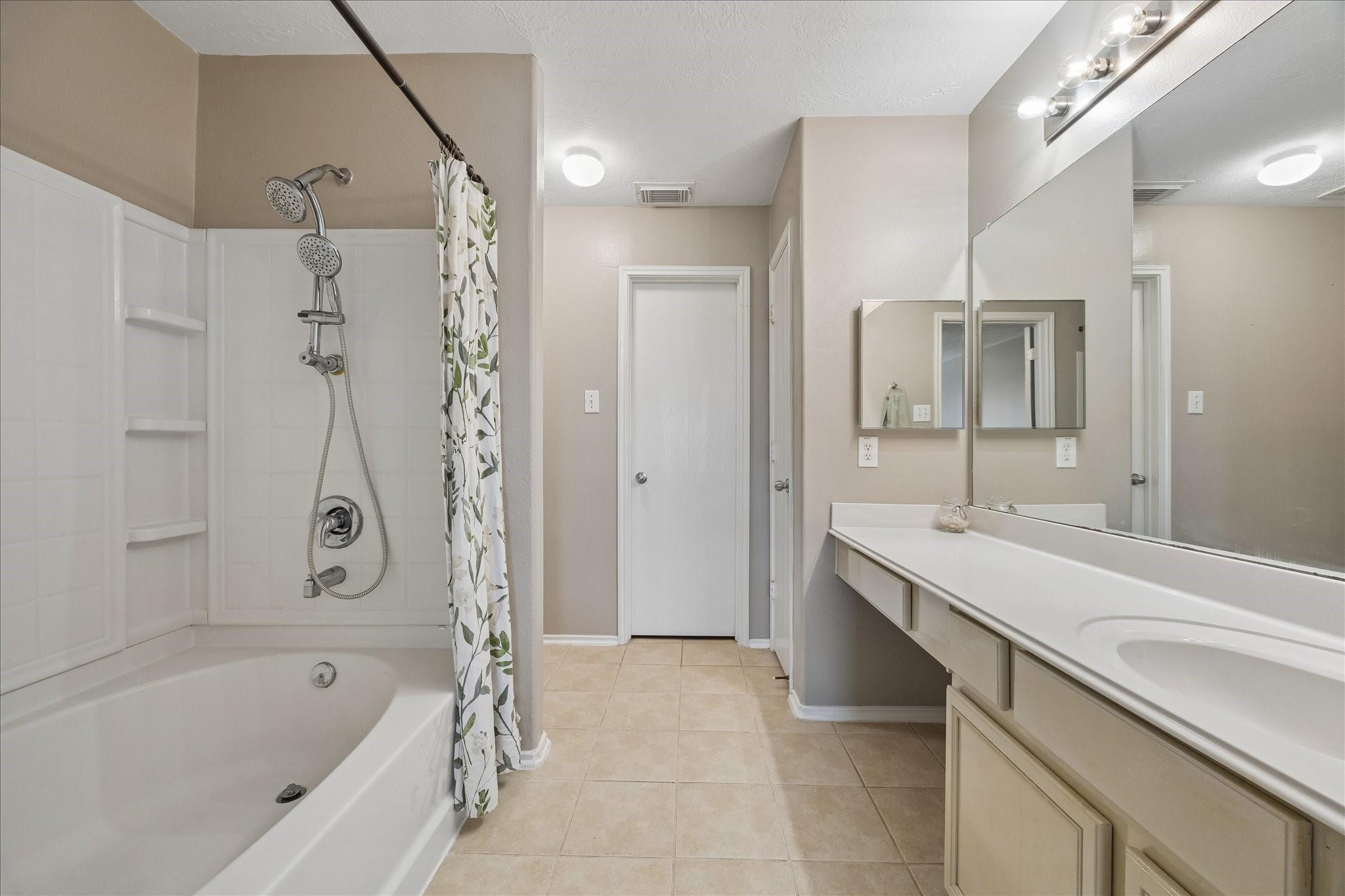 2914 Meridian Bay Lane
