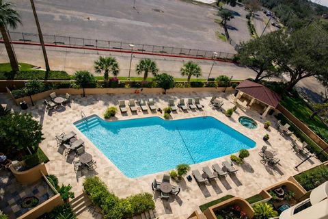 Photo of 3525 Sage Road #718, Houston, TX 77056 (MLS # 59570629)