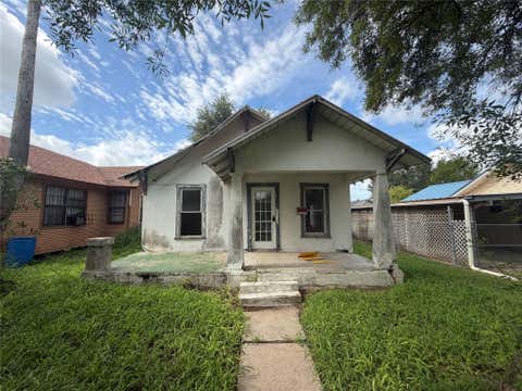 Homes For Sale - 214 E Lee Street<br/> Harlingen, TX 78550