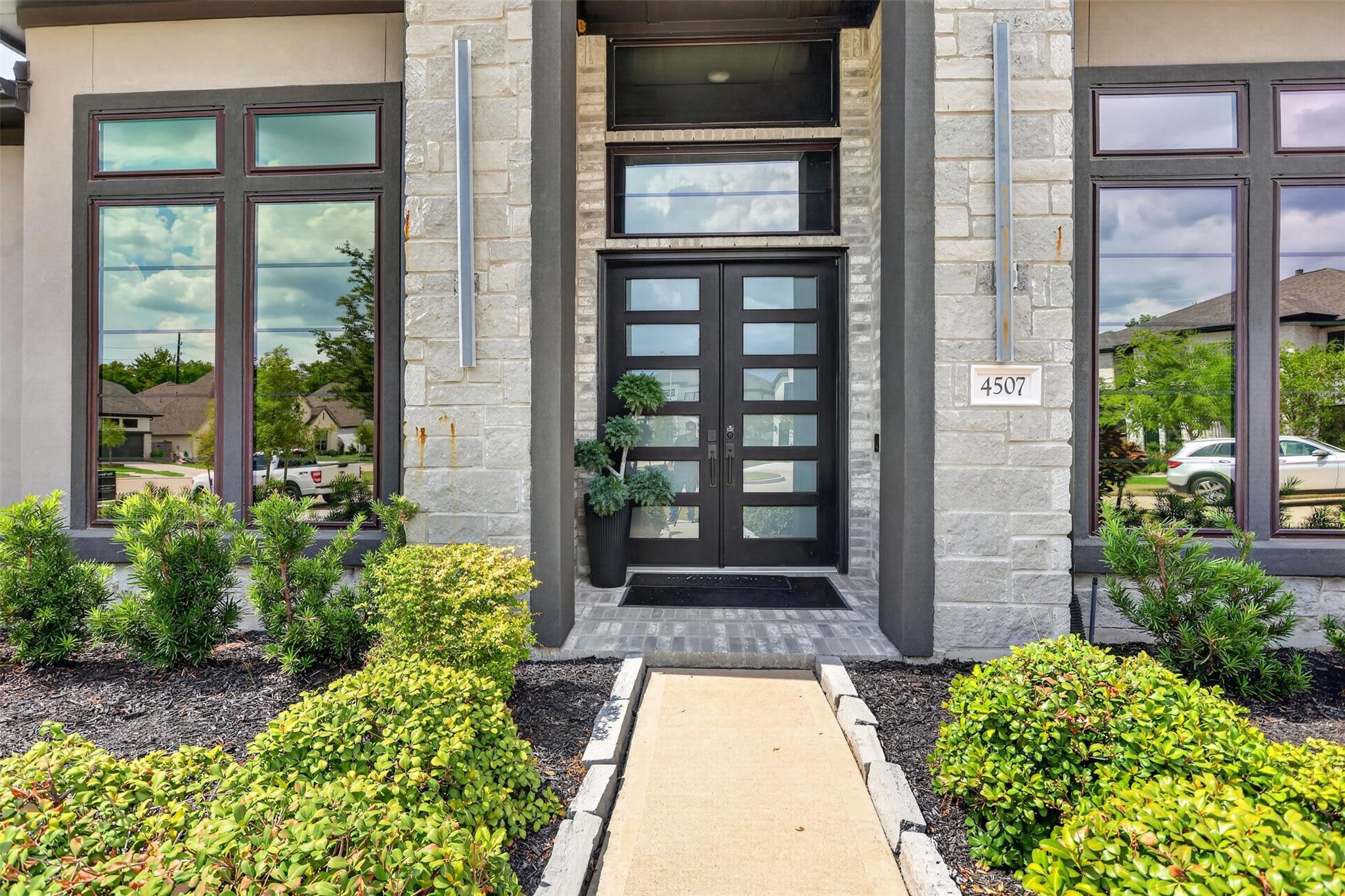 4507 Woodgate Court