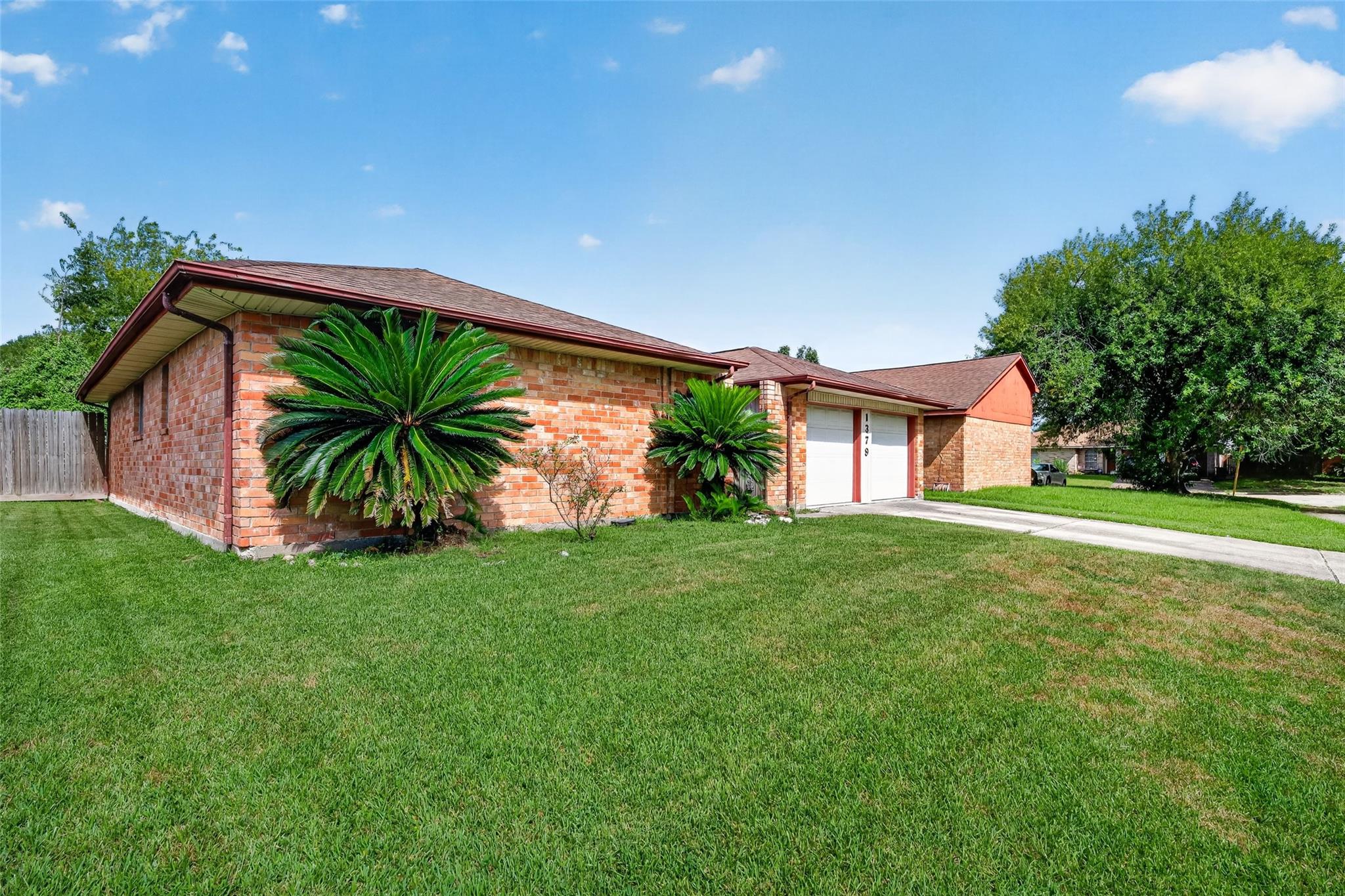 1379 Wrotham Lane
