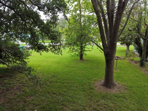 Vacant Land For Sale - 2320 Meadow Lane<br/> La Marque, TX 77568