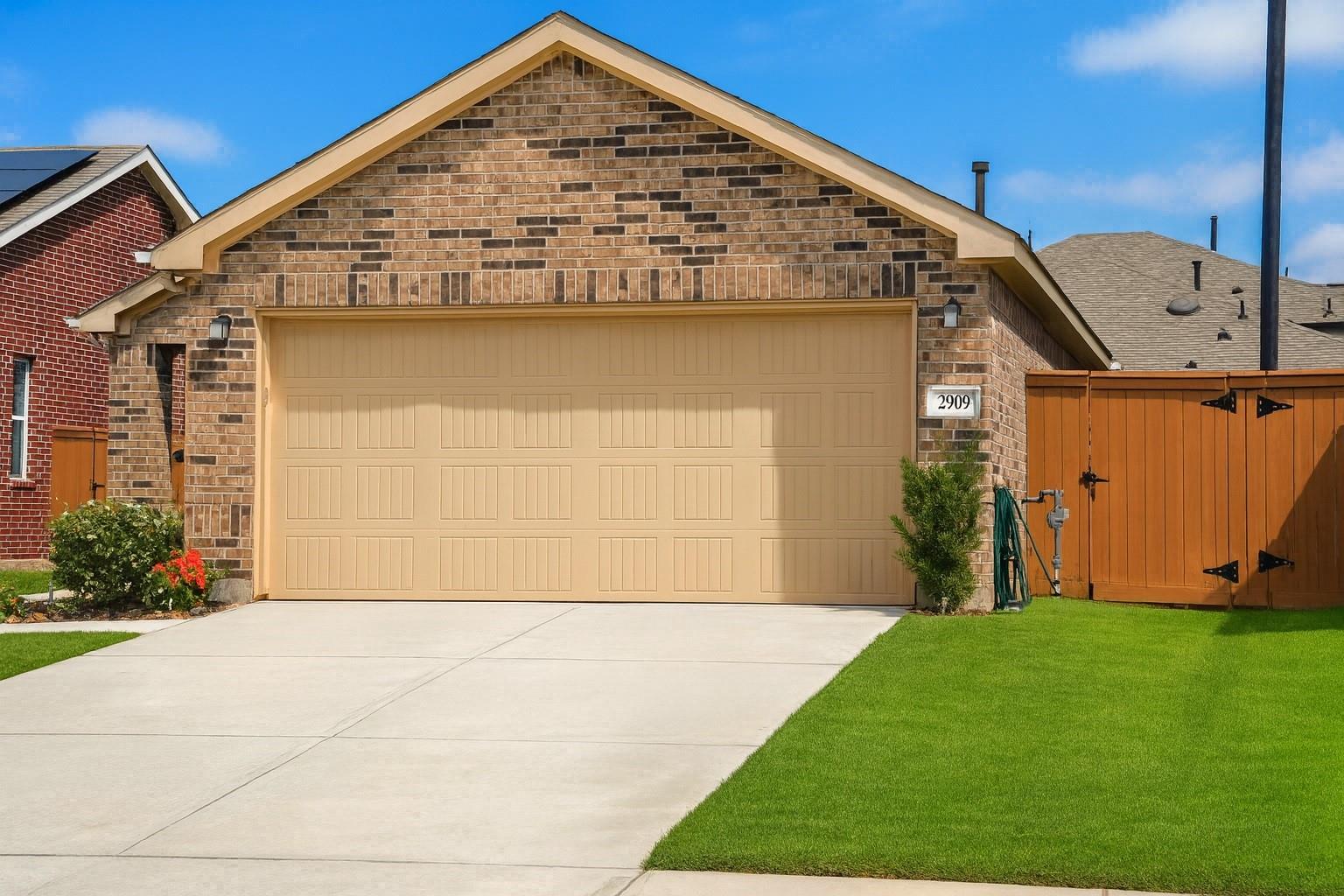 2909 Grand Anse Drive