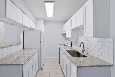 Photo of 2750 Holly Hall Street #510, Houston, TX 77054 (MLS # 23019675)