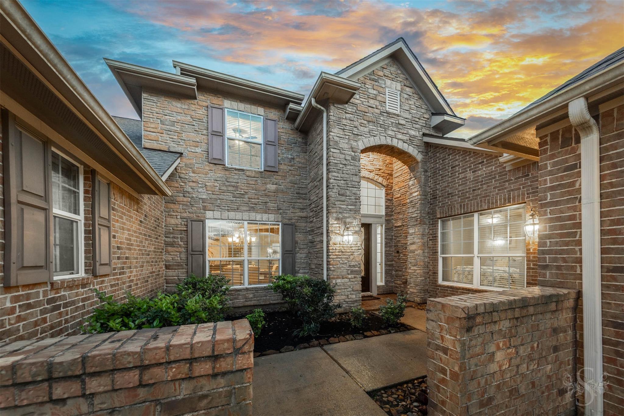 28003 Nobbe Hollow Drive