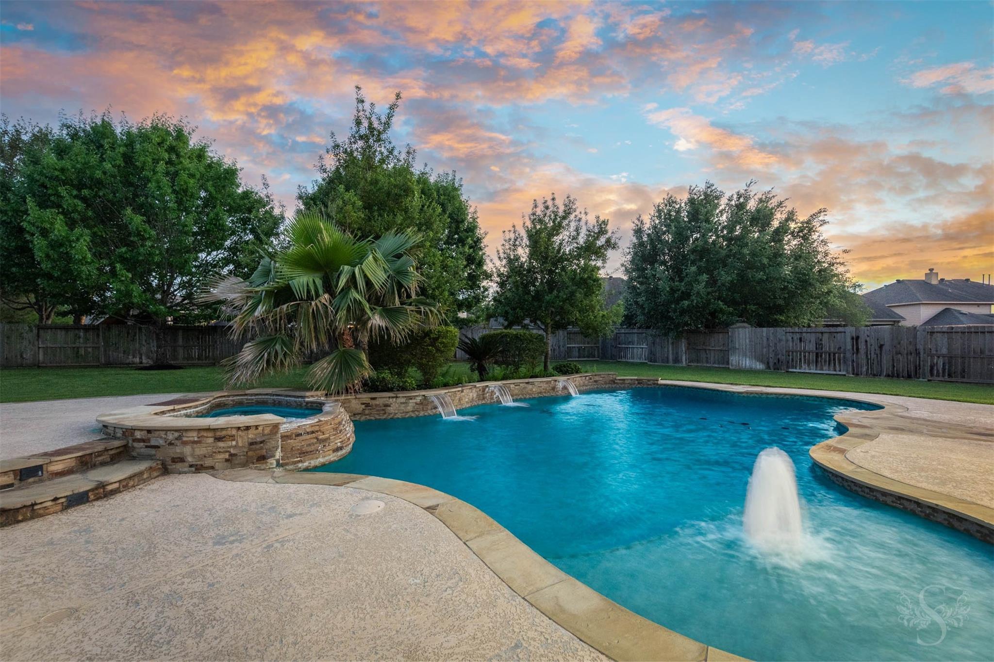 28003 Nobbe Hollow Drive