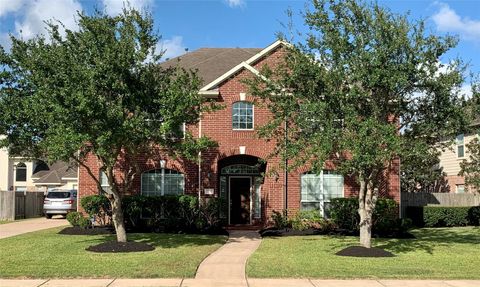 Photo of 2516 Brittany Lakes Drive, League City, TX 77573 (MLS # 85865513)