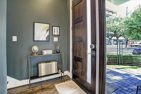Tiny photo for 1004 California Street #101, Houston, TX 77006 (MLS # 19159192)