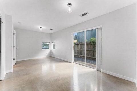 Tiny photo for 3012 Commerce Street, Houston, TX 77003 (MLS # 28445050)