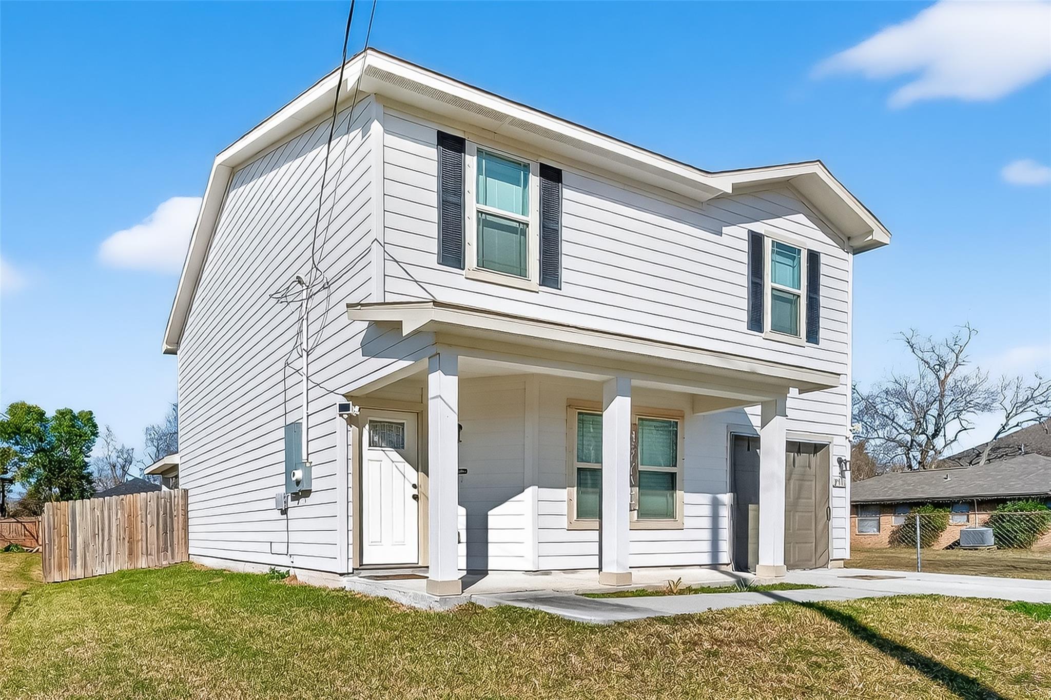 2516 Boss Street