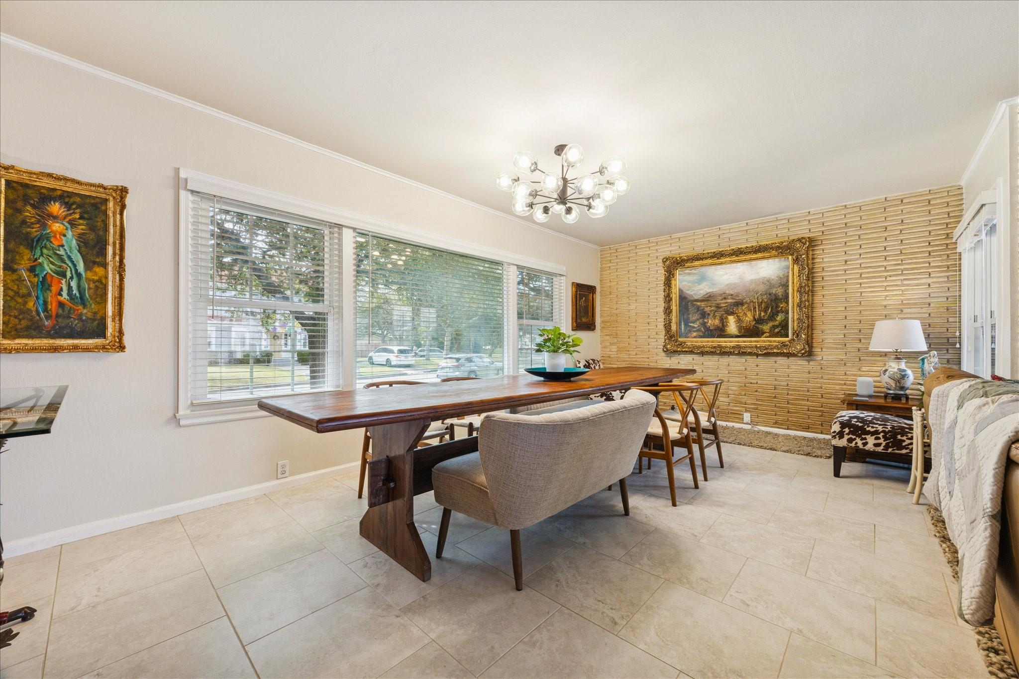 6 Cedar Lawn Circle