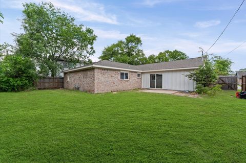 Tiny photo for 6119 Spruce Forest Drive, Houston, TX 77092 (MLS # 59480647)