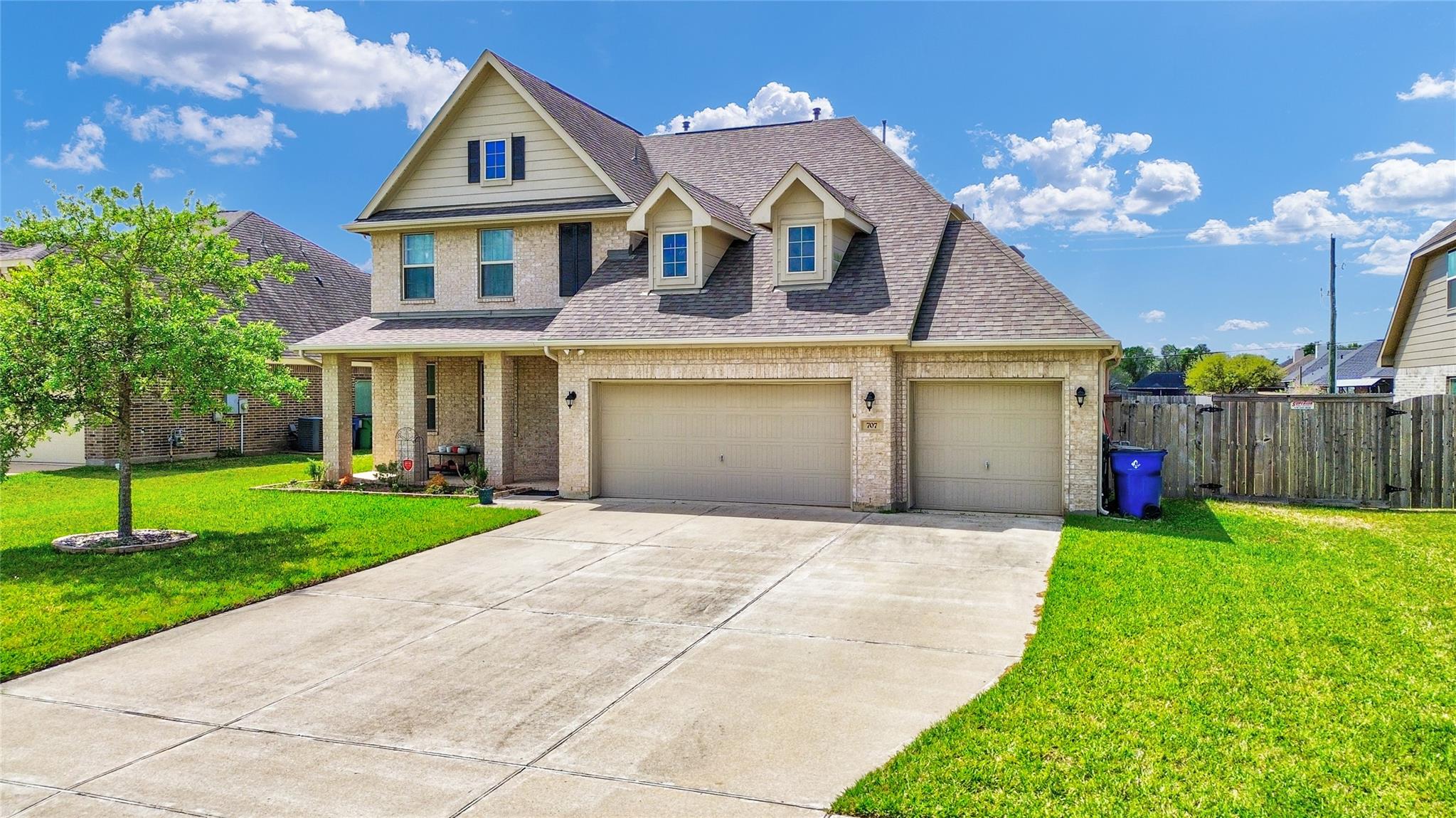 707 Burr Oak