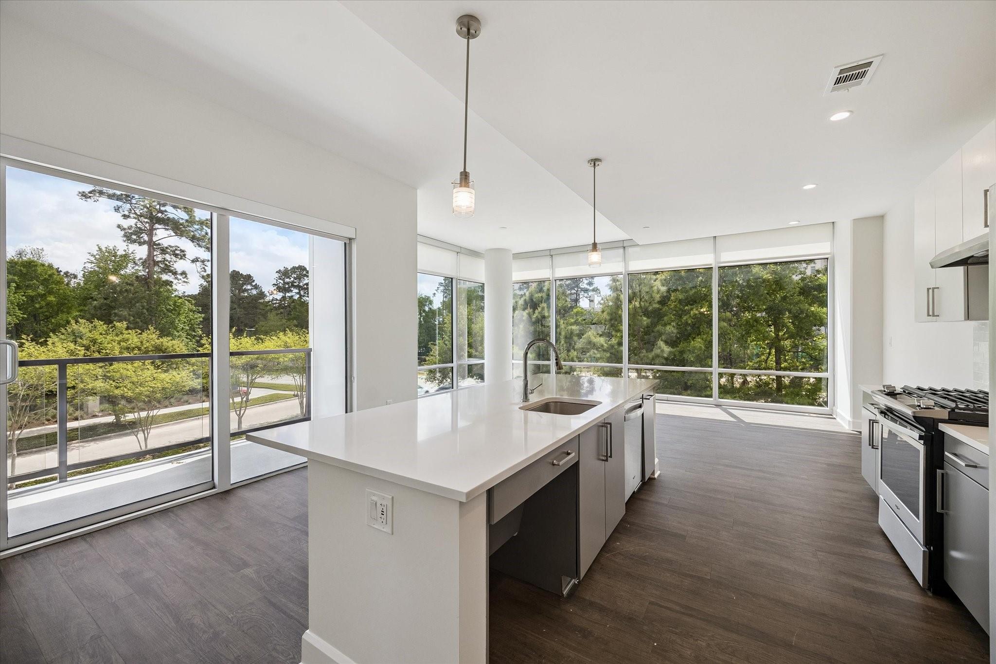 2000 Hughes Landing 339