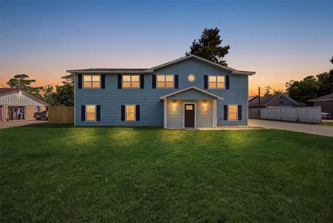 Photo of 625 Shadylawn Street, Shoreacres, TX 77571 (MLS # 16056669)