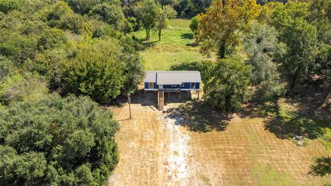 253 Fishermans Trail Huntsville TX 77320