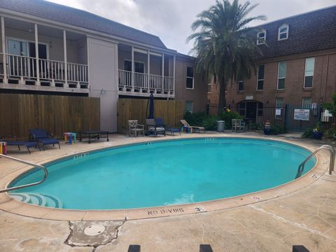 Photo of 215 Postoffice Street #1005, Galveston, TX 77550 (MLS # 22627031)