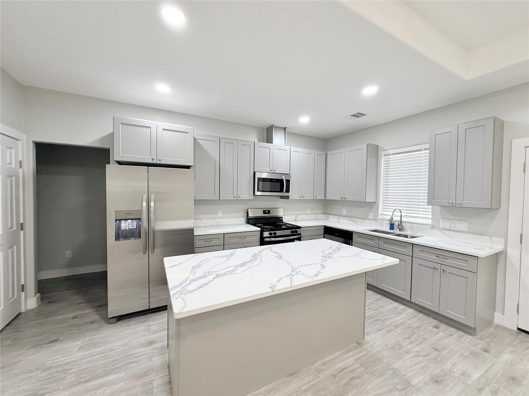 1214 Road 5203