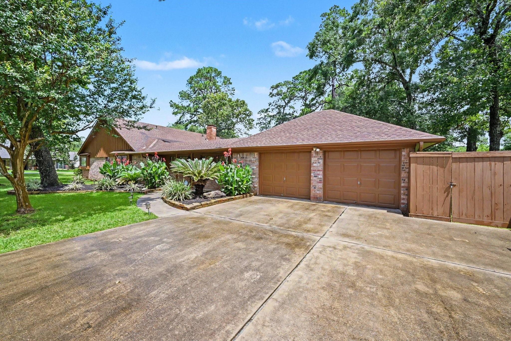 26222 Oakhurst Drive