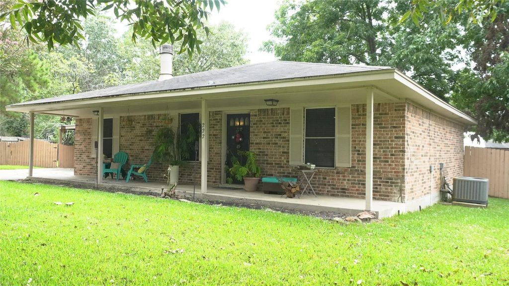 Photo of 222 Cool Cove, Montgomery, TX 77356 (MLS # 48137784)