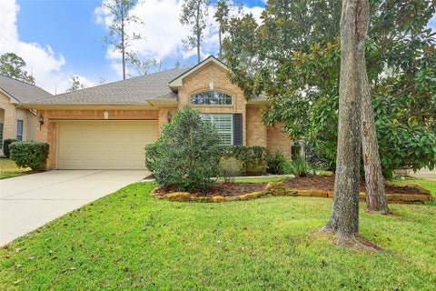 Photo of 27 N Country Gate Circle Circle, The Woodlands, TX 77384 (MLS # 30274271)
