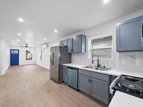 Photo of 3524 Hadley Street, Houston, TX 77004 (MLS # 8958557)