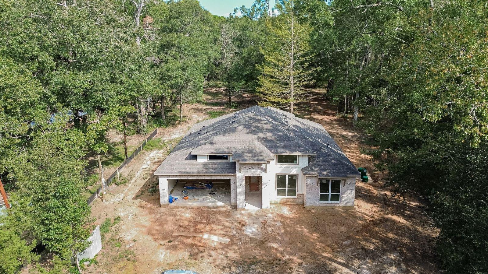 12125 Oak Leaf Road