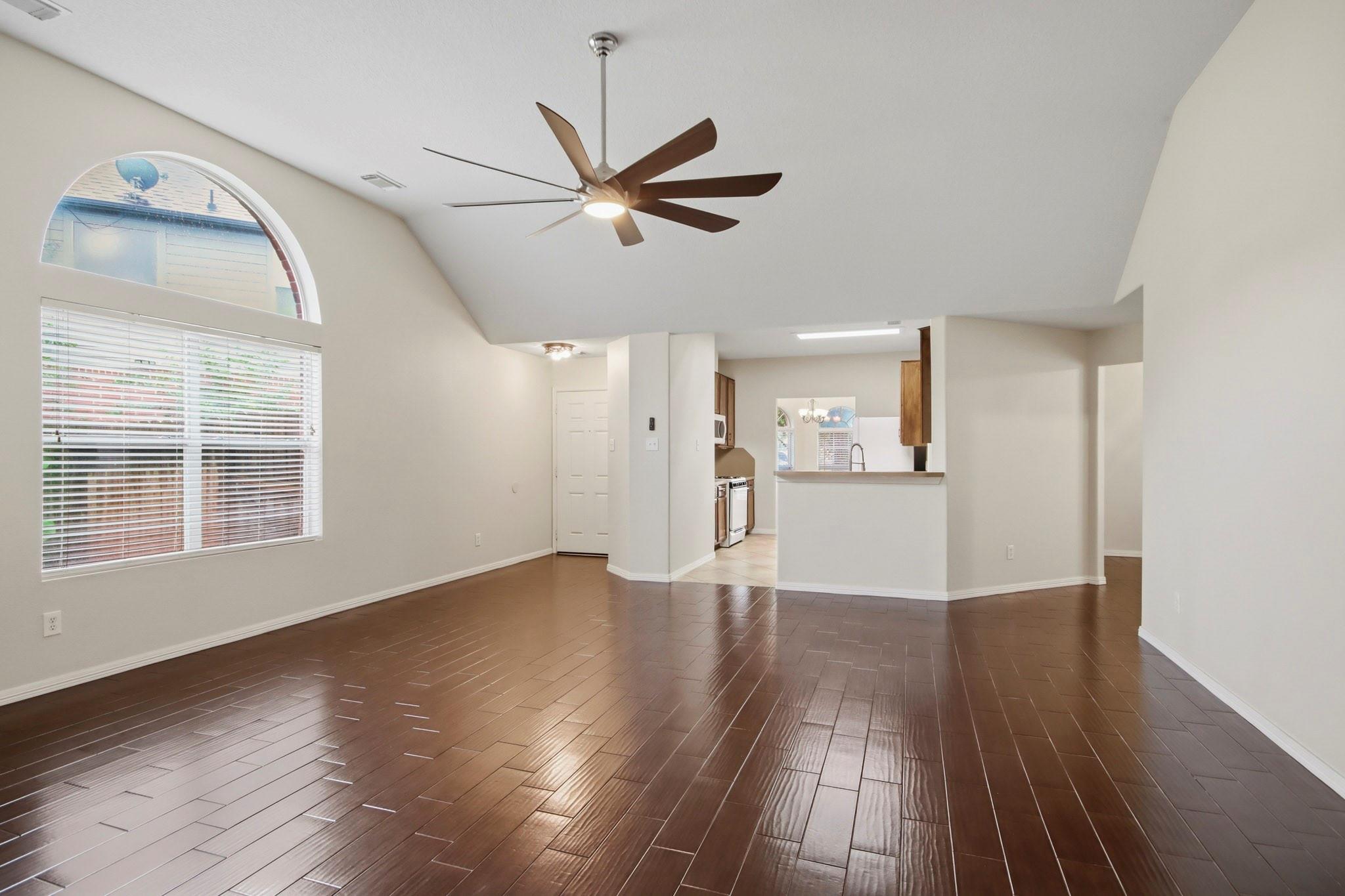 18523 Knob Hill Lake Lane