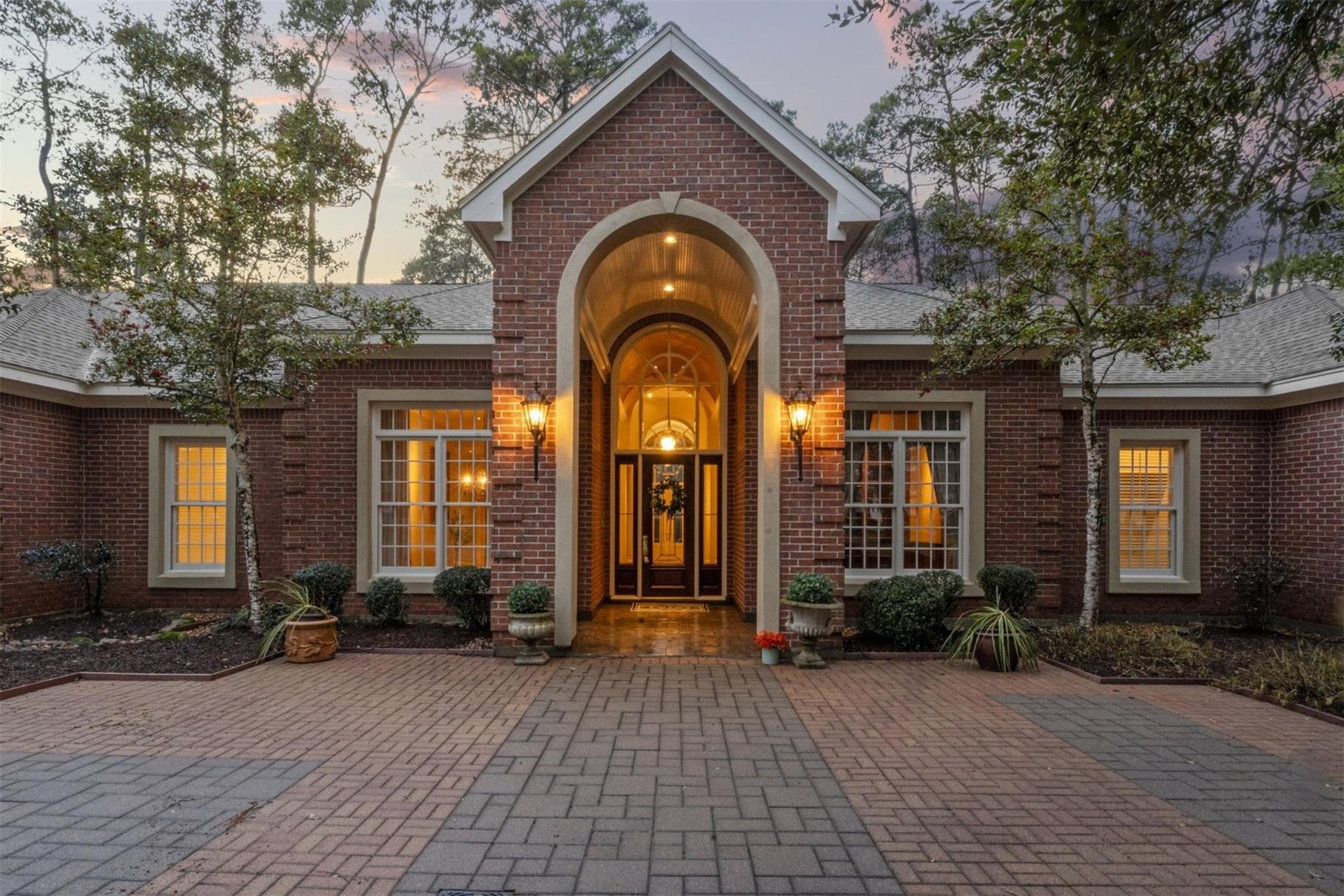 23123 Holly Creek Trail