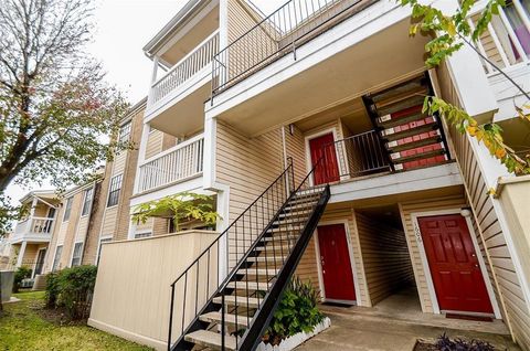 Photo of 2750 Holly Hall Street #1604, Houston, TX 77054 (MLS # 83776707)
