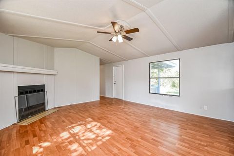 Photo of 12579 Roy Harris Loop, Conroe, TX 77306 (MLS # 33078185)