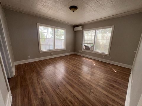 Photo of 1552 Lombardy Street #4, Houston, TX 77023 (MLS # 61180176)