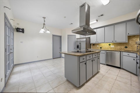 Tiny photo for 727 Bunker Hill Road #92, Houston, TX 77024 (MLS # 5989378)