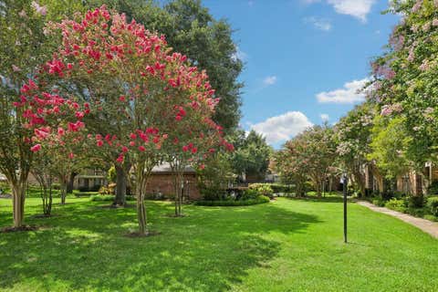 Tiny photo for 727 Bunker Hill Road #92, Houston, TX 77024 (MLS # 5989378)