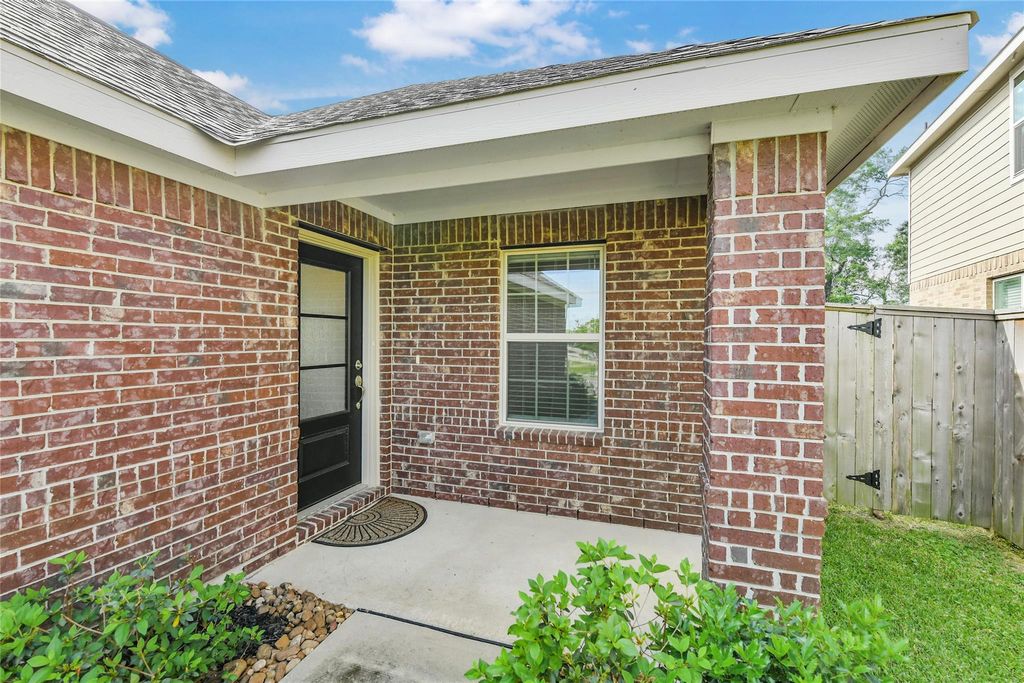 Photo of 6312 Astoria Park Lane, Houston, TX 77365 (MLS # 50958973)