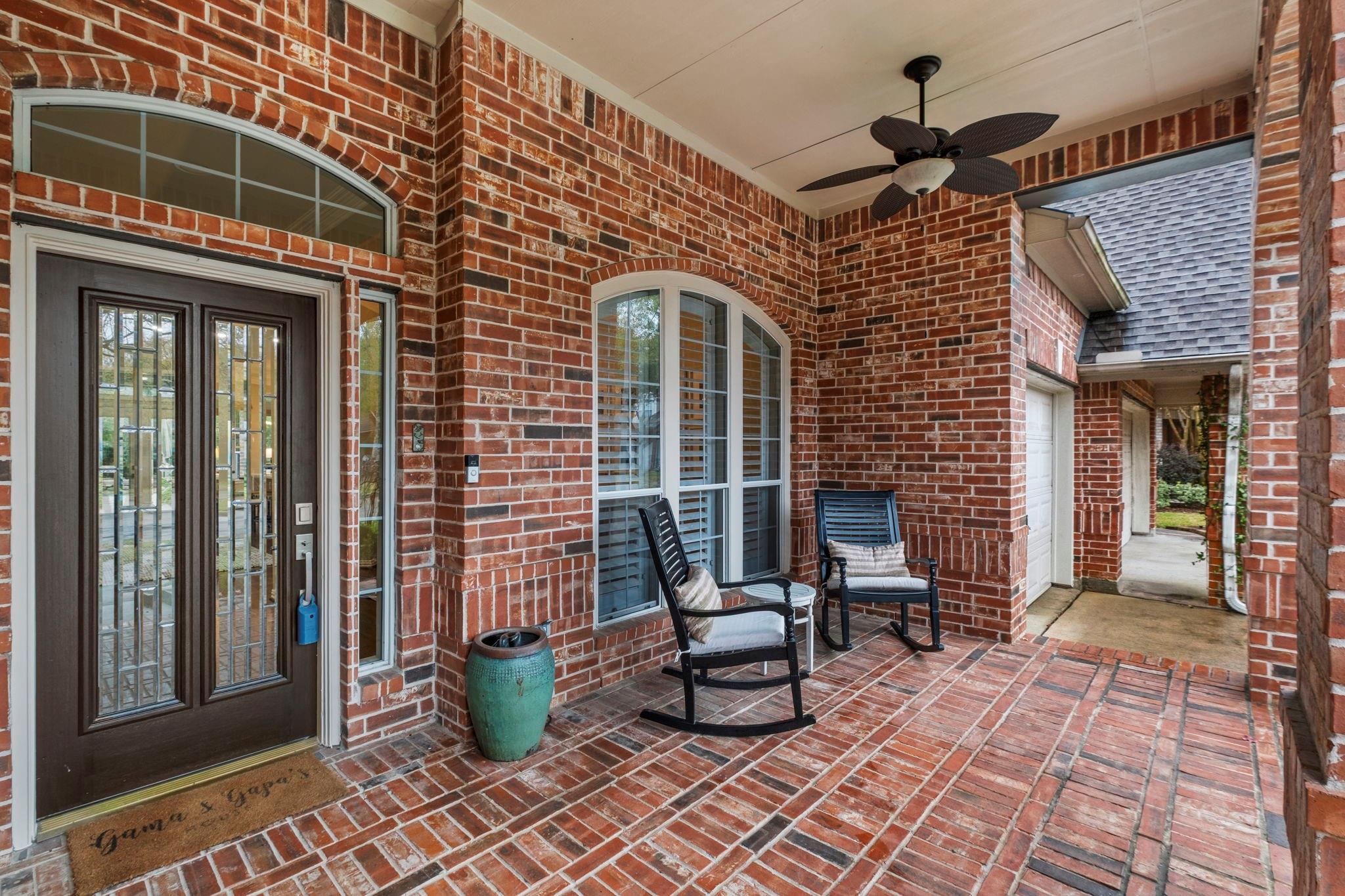 4123 Luong Field Court