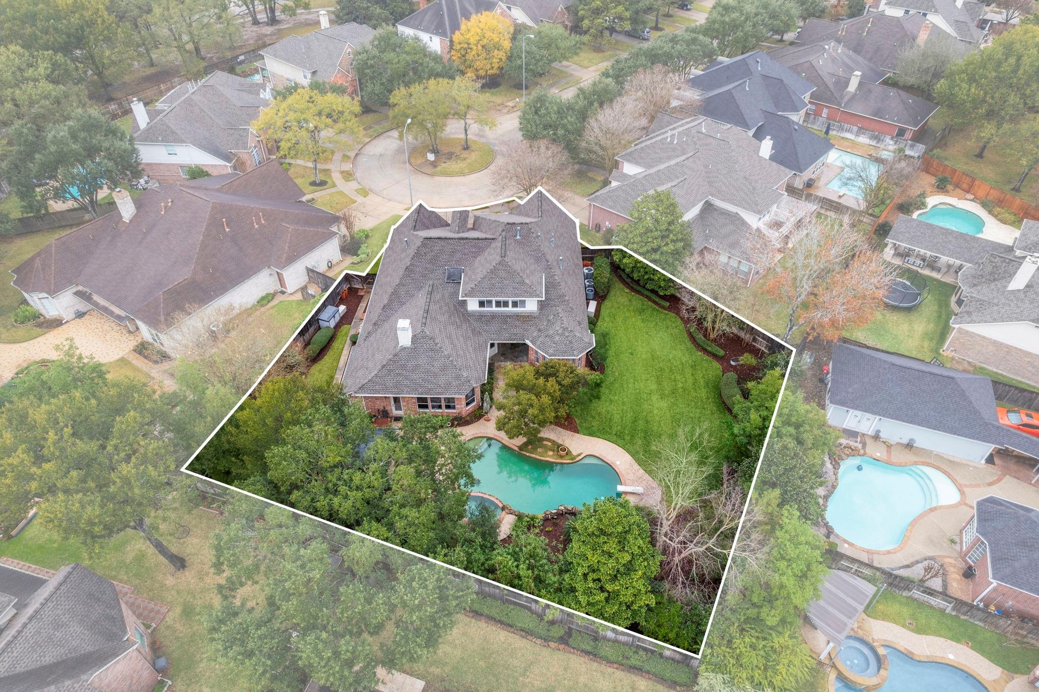 4123 Luong Field Court