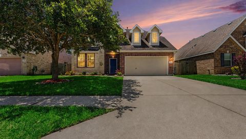 Photo of 4506 Legends Bay Drive, Baytown, TX 77523 (MLS # 346622)
