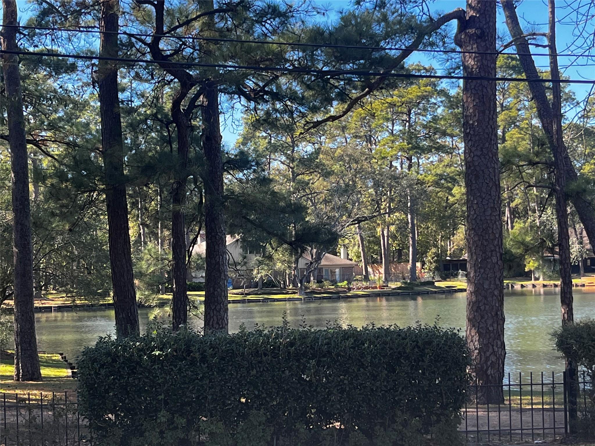 15 Lorrielake Lane