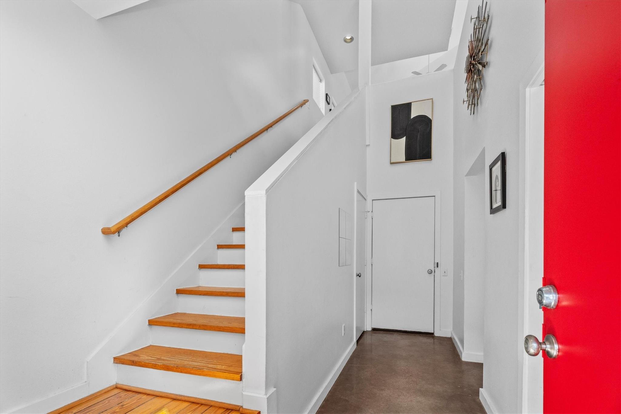 2711 Chenevert Street