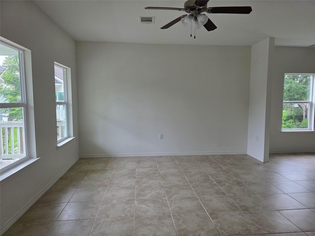 Photo of 6102 White Oak Drive, Hitchcock, TX 77563 (MLS # 71432386)