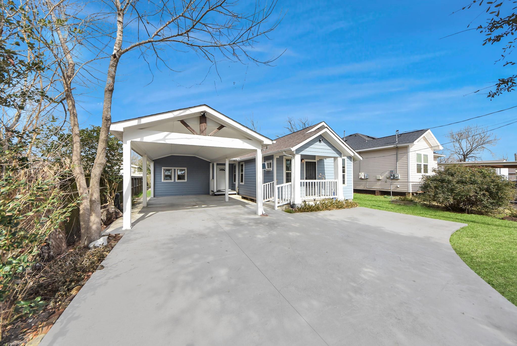 215 E Saint Charles Drive
