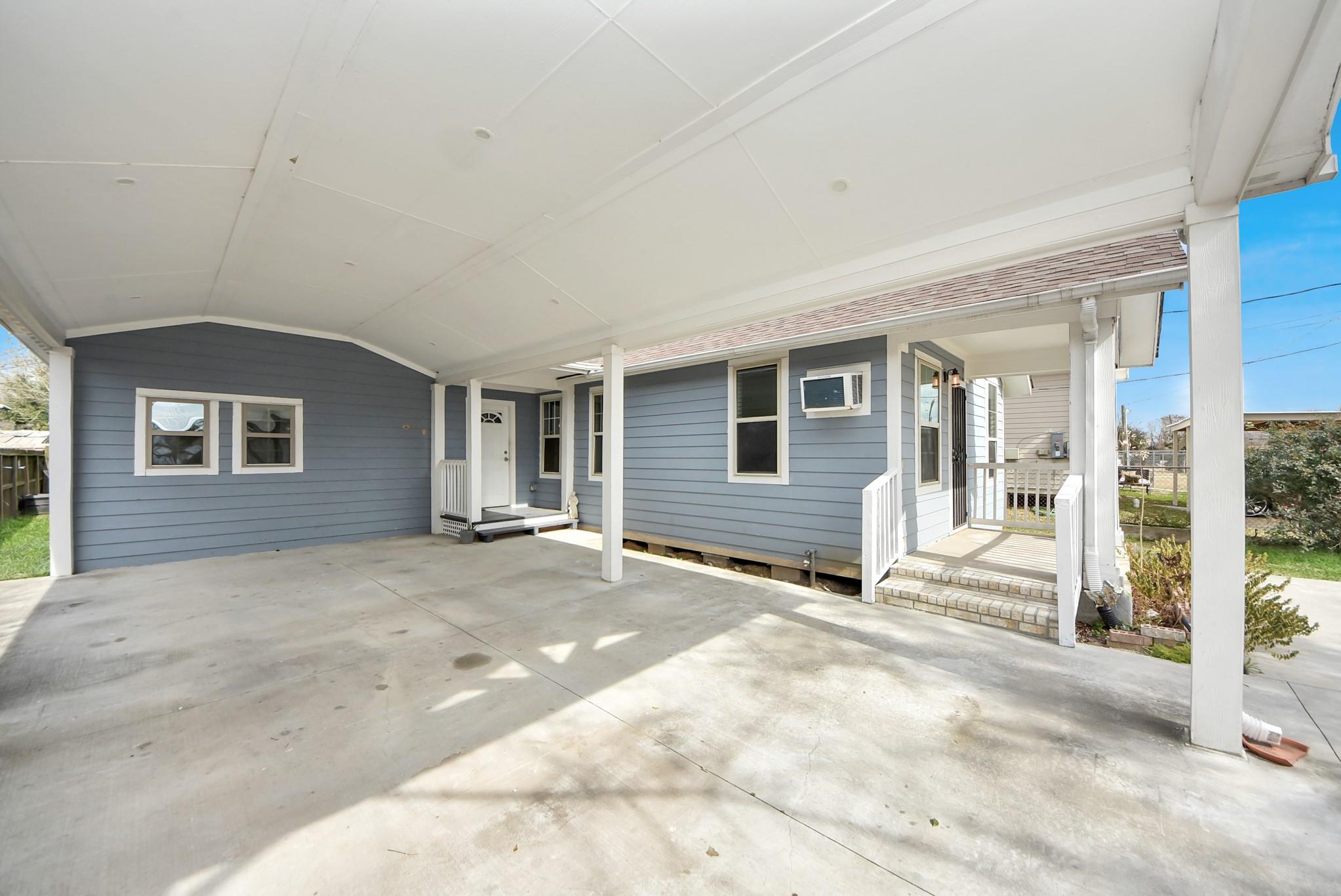 215 E Saint Charles Drive