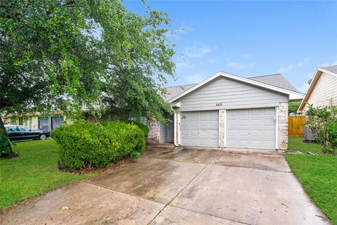 Photo of 4419 Curly Oaks Drive, Houston, TX 77053 (MLS # 34426842)