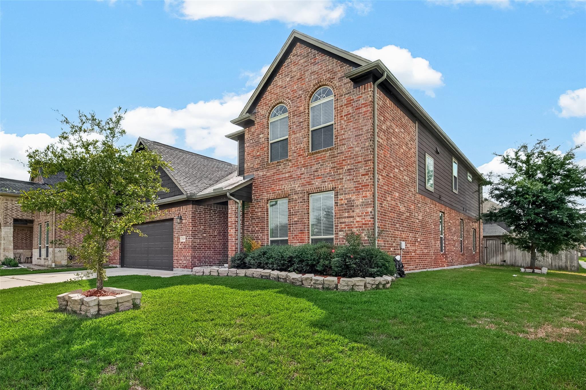 2826 Verdant Spring Trail