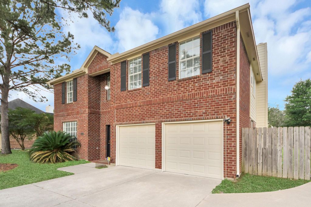 Photo of 1702 Park Ridge Drive, Katy, TX 77450 (MLS # 29262398)