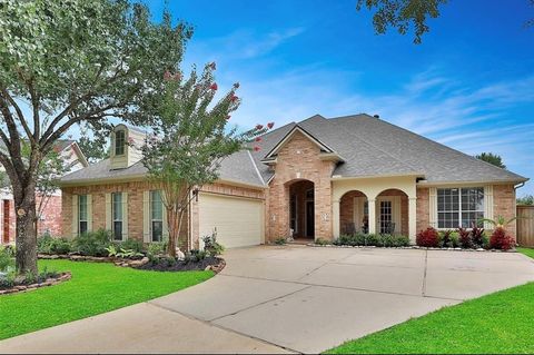 Photo of 1106 Chelshurst Way, Spring, TX 77379 (MLS # 55557207)