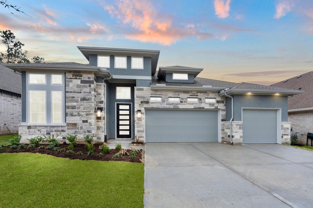 Photo of 15719 Hoptree Heights Lane, Conroe, TX 77302 (MLS # 46791773)